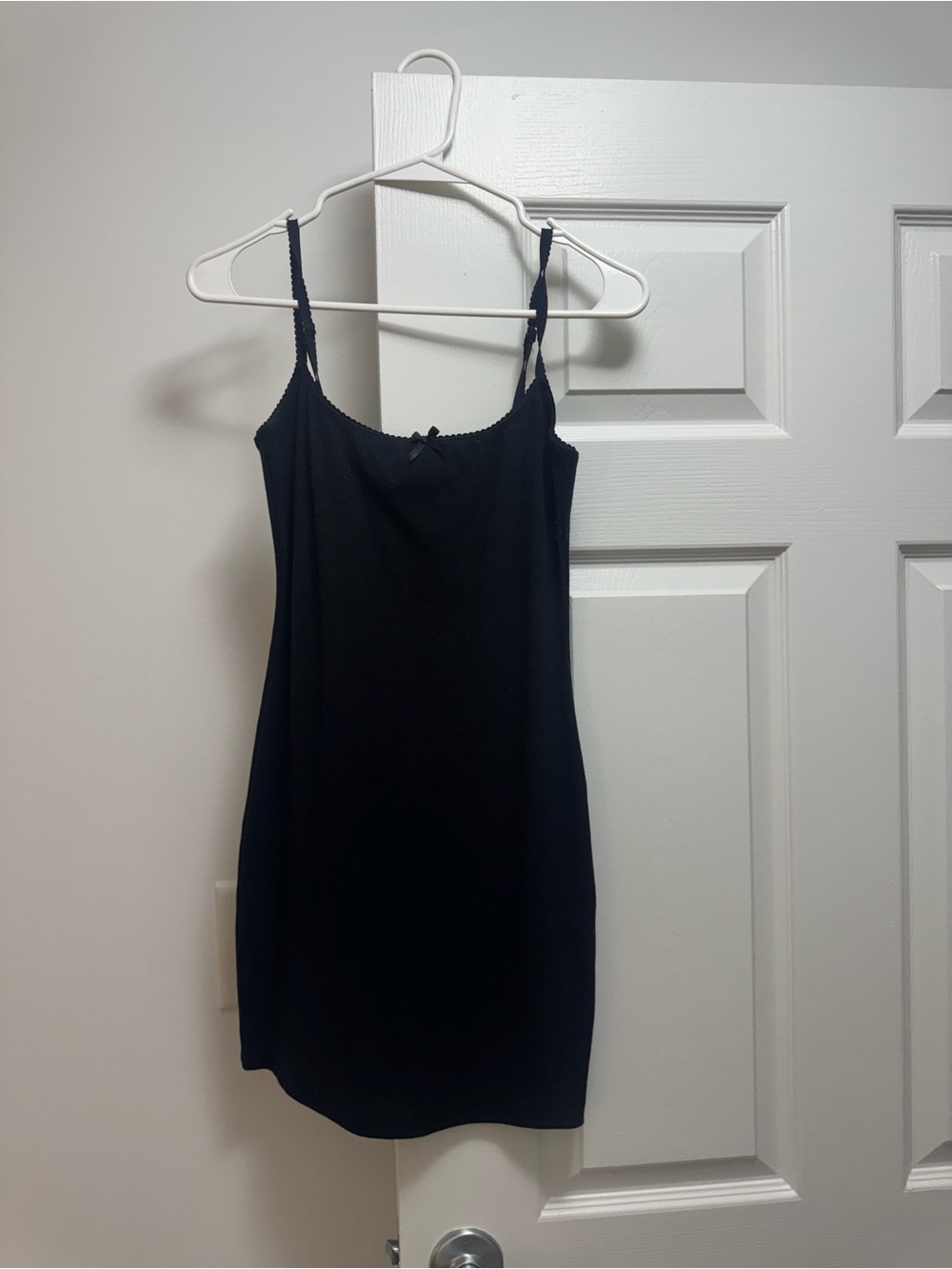 Princess polly Black Slip Dress with Spaghetti Straps Size 6